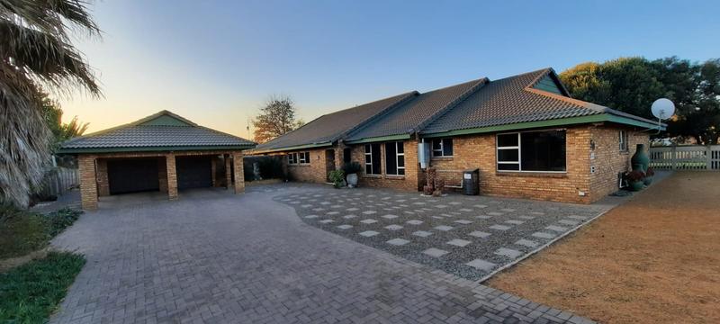 5 Bedroom Property for Sale in Vaalpark Free State